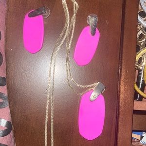 Kendra Scott necklace and earrings!